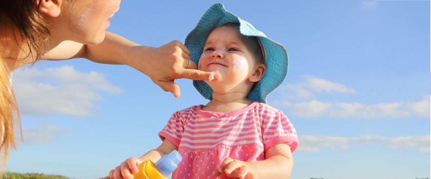 مراقبت از پوست کودکان در برابر آفتاب