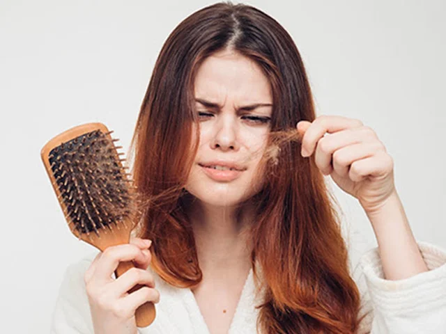 علت اینکه ریزش مو در تابستان بیشتر می شود در چیست؟‎